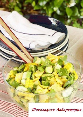 Салат из кукурузы и авокадо