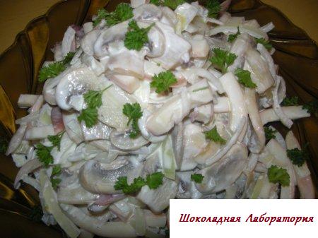 Рецепт - Салат грибной с кальмарами